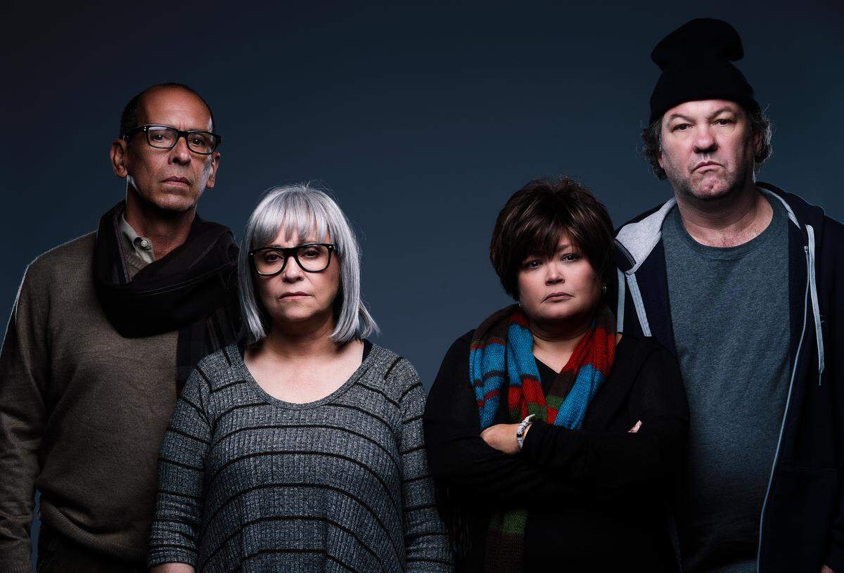 Elenco de "Éramos cuatro". Desde la izquierda: Jorge Hernández, Adriana Barraza, Neher Jacqueline Briceño y Arnaldo Pipke.