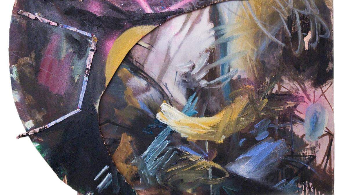 ‘Crescent (Pink and Yellow)’, 2017, de Clara Varas, óleo, látex, spray sobre madera y lienzo, 26 x 26 pulgadas.