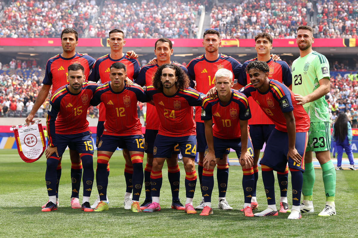 Los jugadores de España posan para una foto antes del partido de cuartos de final de la Copa Mundial de la FIFA ante Bélgica, celebrado el 10 de julio de 2026 en el Estadio de Los Ángeles en Inglewood, California.