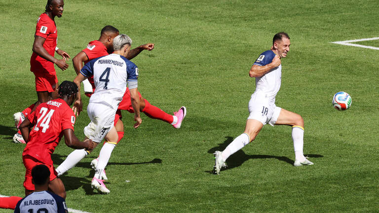 Canadá empata con Bosnia y Herzegovina en el primer partido de un Mundial en su casa