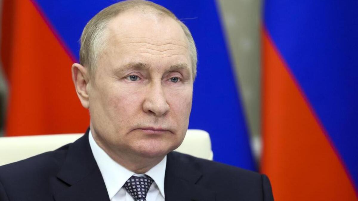 Vladímir Putin, Raúl Castro y Nicolás Maduro y otros jefes de regímenes antiliberales usan el whataboutism como respuesta a cualquier crítica. . (Mikhail Metzel/Sputnik, vía AP)