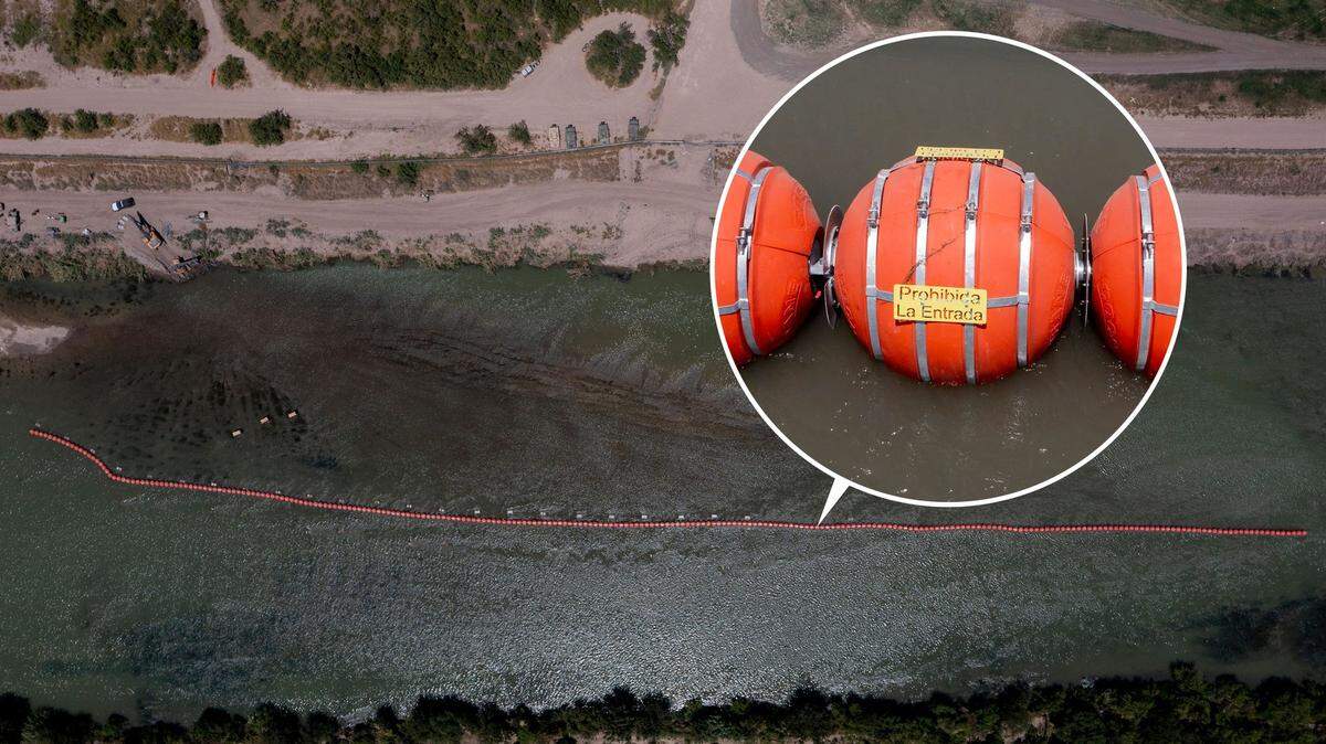 Imagen de la barrera de boyas flotantes instaladas por el gobernador de Texas, Greg Abbott, en una parte del Río Grande, en la frontera entre Estados Unidos y México.