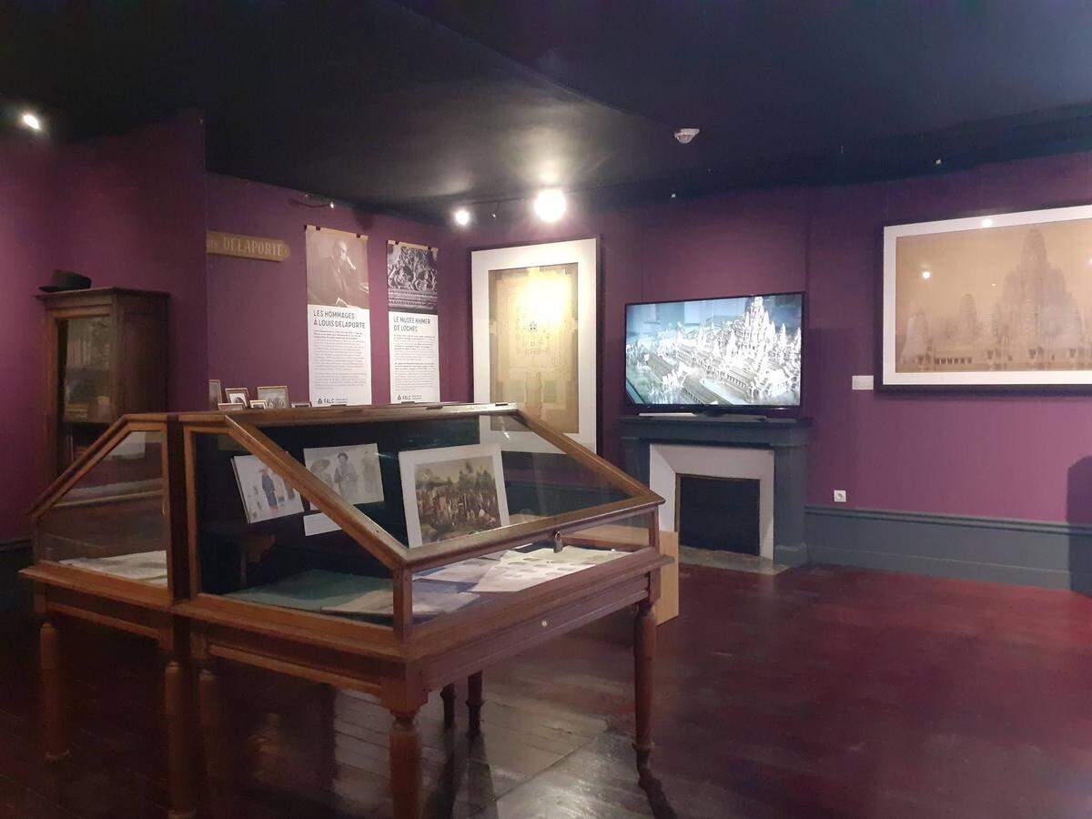La segunda parte de la exposición en el museo Lansyer.