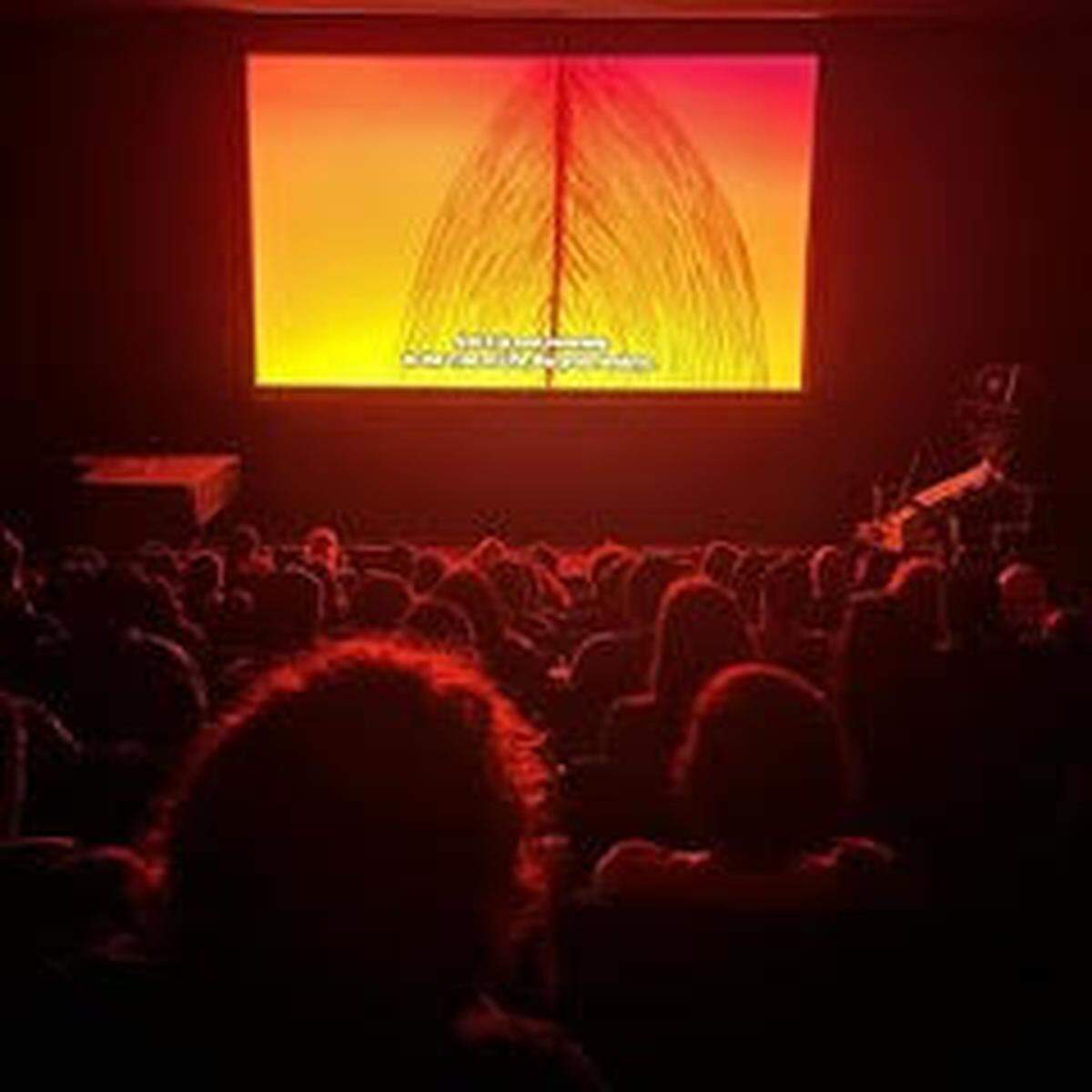 Este cine de 141 butacas abre siete días a la semana para traer a los cinéfilos de Miami las mejores películas independientes estadounidenses e internacionales.