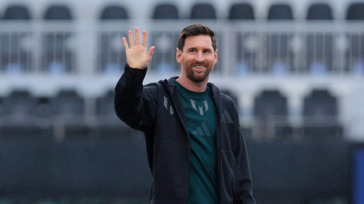 Foto de archivo. El  delantero del Inter Miami, Lionel Messi, aseguró que cuando estaba en el Barcelona recibió propuestas para jugar con la selección española y que fue algo que pudo llegar a pasar, pese a que su deseo siempre fuera representar a Argentina, en una entrevista con el podcast Miro de Atrás.
