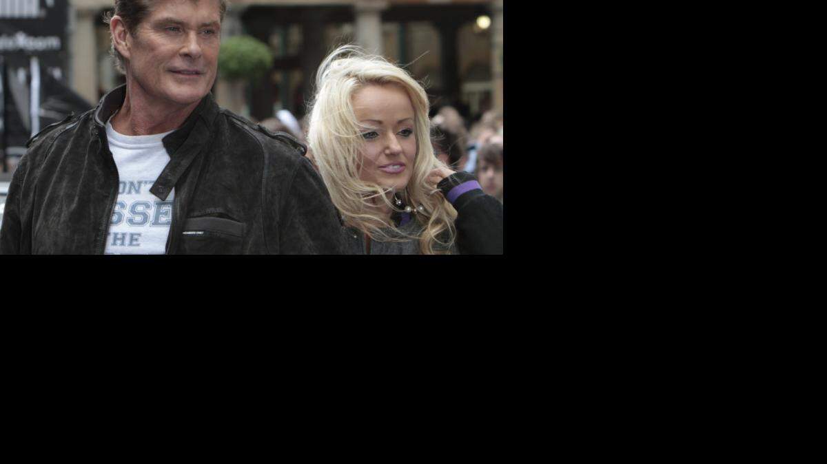 David Hasselhoff y Hayley Roberts. AP-Archivo