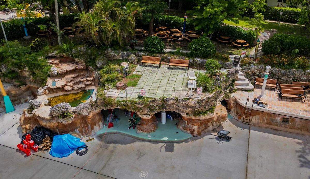 Vista aérea del área de las grutas en la Venetian Pool en Coral Gables, el martes 22 de julio de 2025. Pedro Portal pportal@miamiherald.com