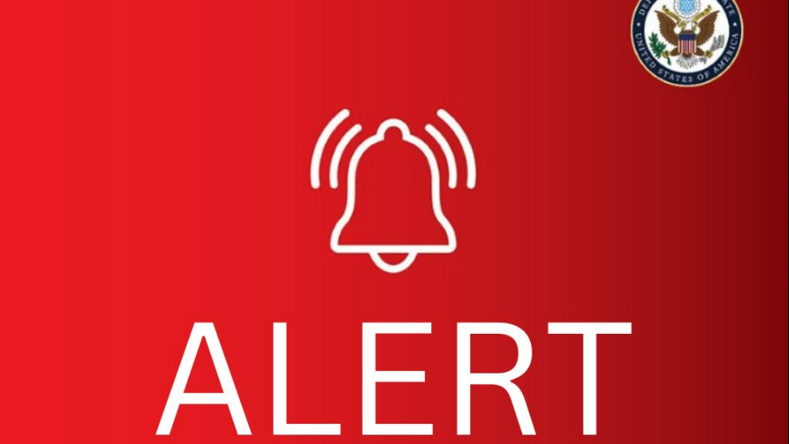 ¿Qué dice la alerta de seguridad de precaución de EEUU a viajeros americanos en el extranjero?