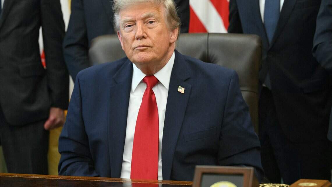 Trump dice que EEUU investiga si Irán tiene drones almacenados en Cuba