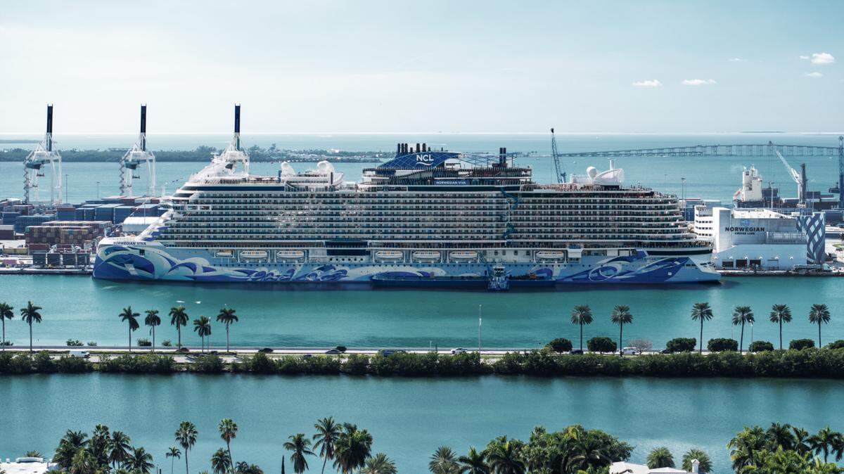 El crucero Viva de Norwegian Cruise Line en el puerto de Miami