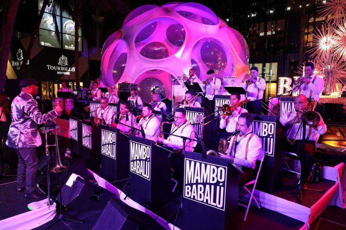 ‘Mambo Babalú’, durante Art Basel en el Miami Design District.