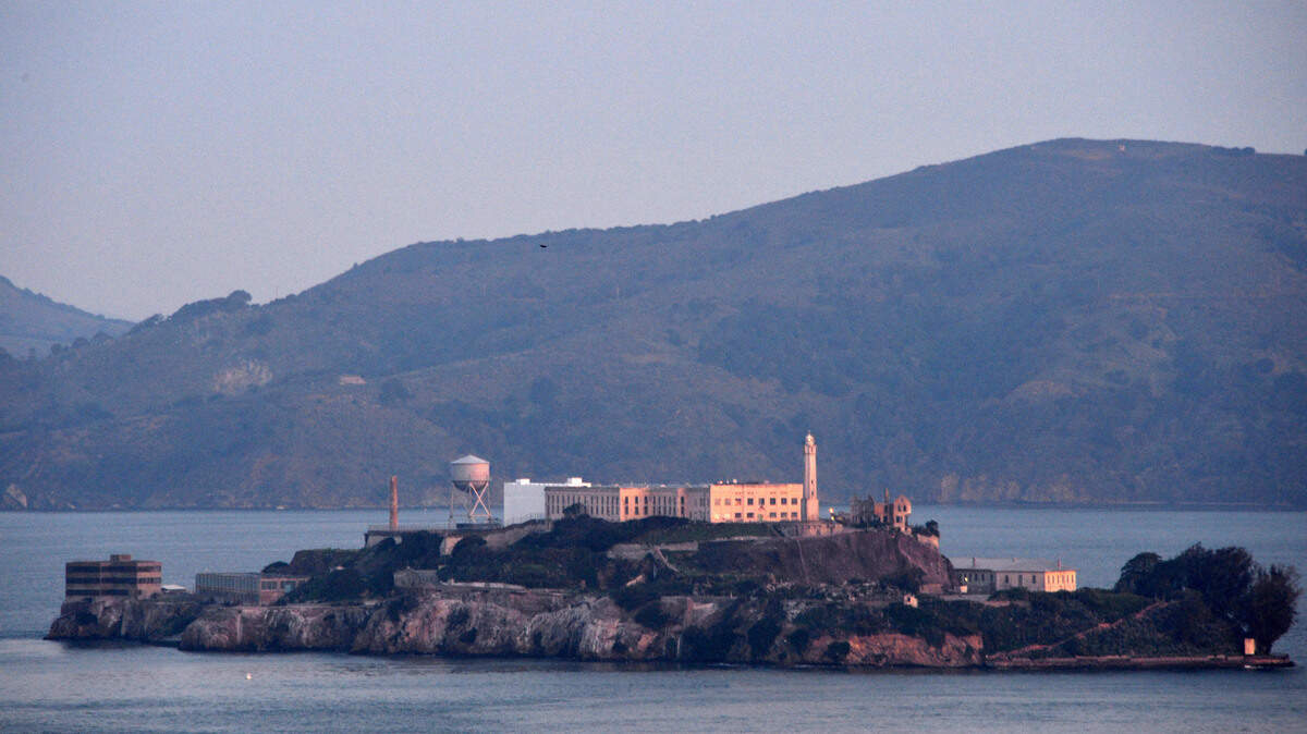 Vista general de la isla de Alcatraz den San Francisco, California. El presidente Donald Trump quiere reabrir sus instalaciones para encerrar “a los delincuentes más despiadados y violentos” del país.