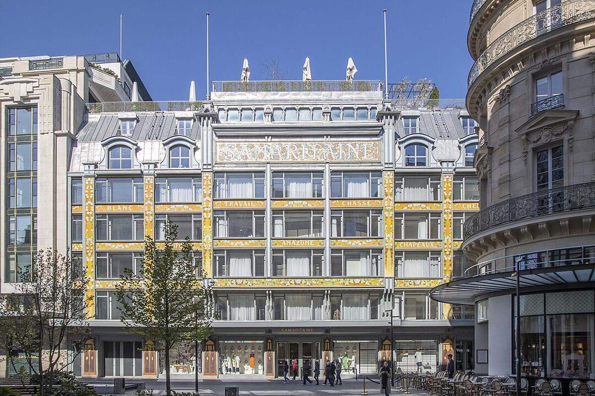 Fundado en 1860, el centro comercial de&nbsp;La Samaritaine en París, es uno de los históricos grandes almacenes de la ciudad.