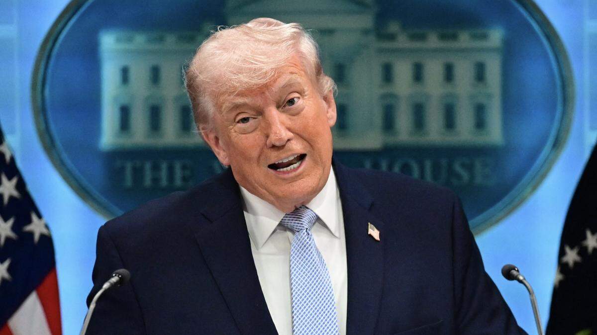 President Donald Trump has accused Iran of violating its ceasefire promises by “doing a very poor job” of opening up the key Strait of Hormuz trade route. 