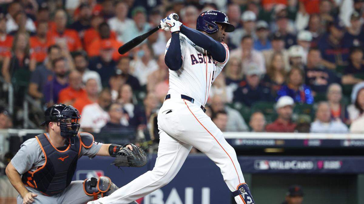 En estos momentos, la principal estrella en Grandes Ligas entre los peloteros nacidos en Cuba es Yordan Álvarez con los Astros de Houston, considerado entre los diez mejores bateadores de este béisbol.