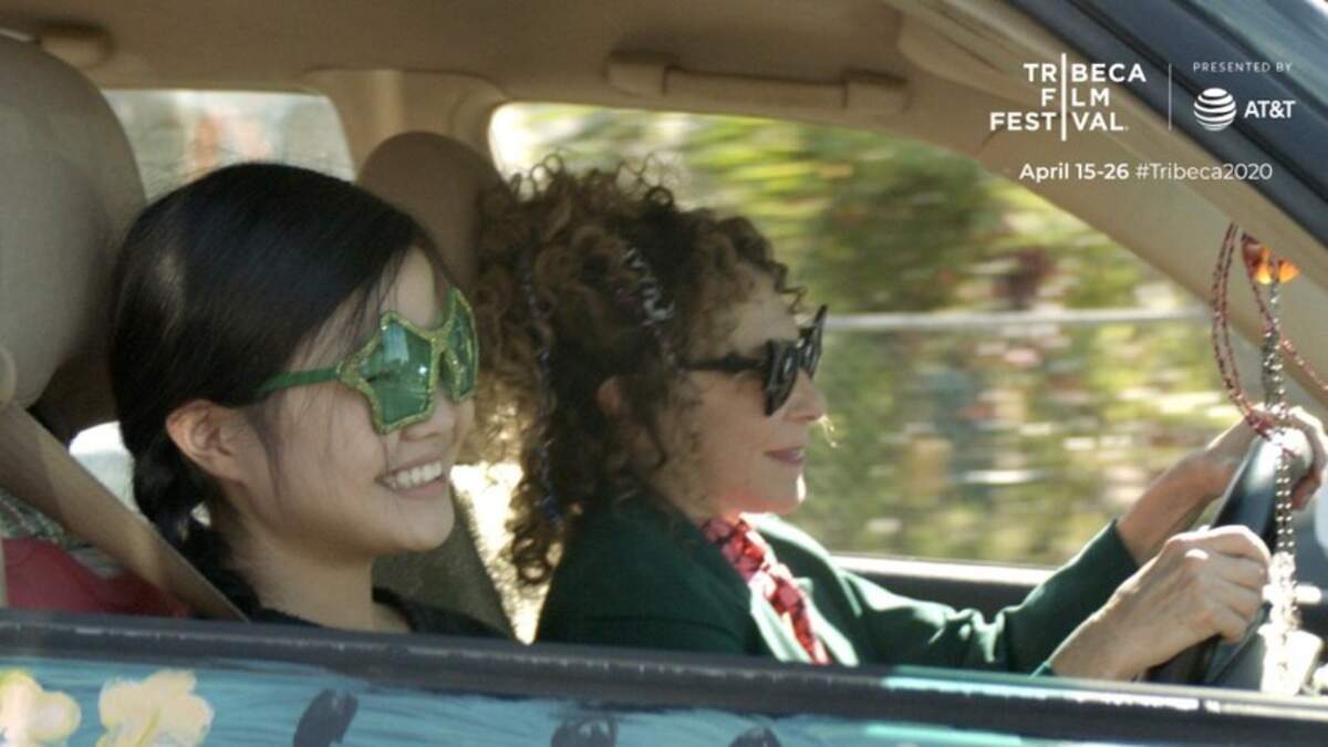 O Cinema Miami Beach estrena el viernes la comedia ‘Marvelous and the Black Hole’ (2020) de la directora Kate Tsang con las actuaciones de Miya Cech, Rhea Perlman y Leonardo Nam.