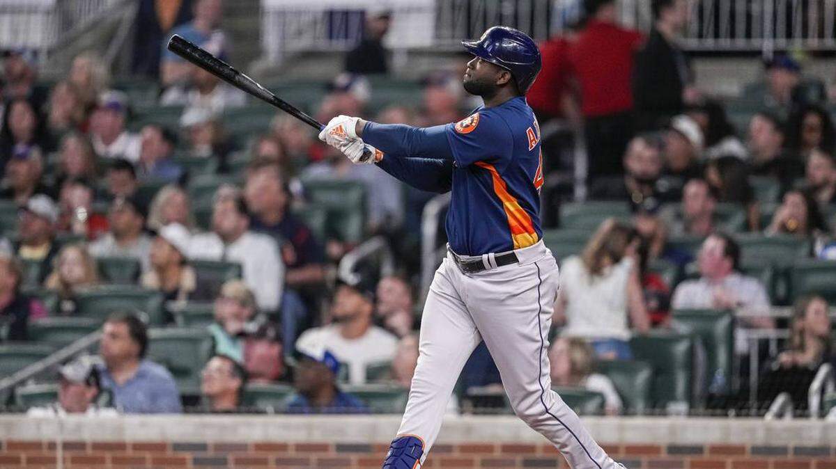 El pelotero cubano Yordan Álvarez sufre fractura en la mano derecha y detiene su regreso con los Astros: no requerirá cirugía pero su recuperación sigue en curso