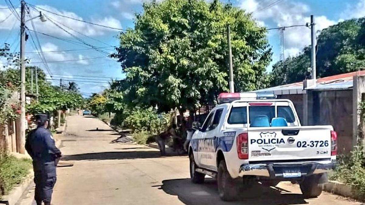 AI afirmó que en El Salvador hay una “repetición trágica de la historia, donde la violencia del Estado está reemplazando gradualmente la violencia de las pandillas”.