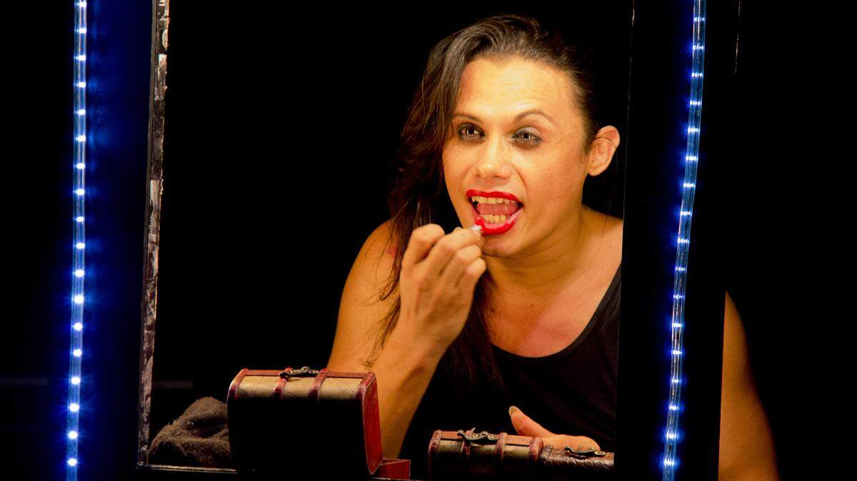 Silvero Pereira en una escena de  "BR- Trans".