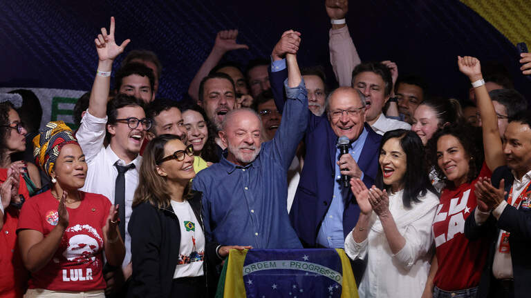 Lula da Silva vence por estrecho margen a Bolsonaro en el balotaje y gobernará Brasil por cuarta vez