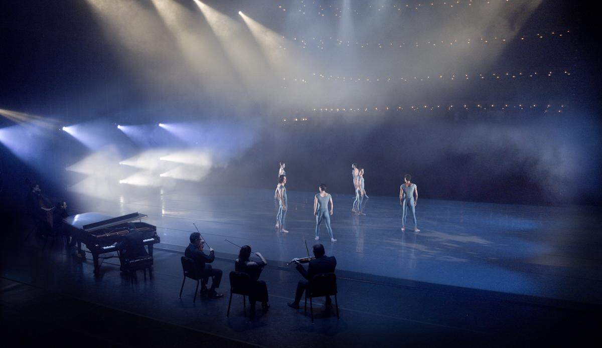 “Places”, coreografía de Claudia Schreier. 
