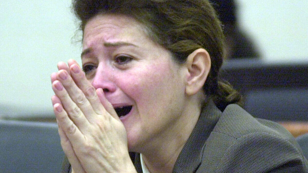Clara Harris durante una de las audiencias de su juicio por el asesinato de su esposo David Harris, en Houston, Texas.