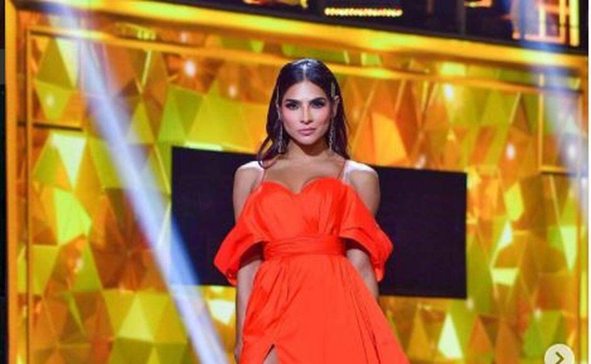 Alejandra Espinoza en una de las emisiones de ‘Nuestra Belleza Latina’.