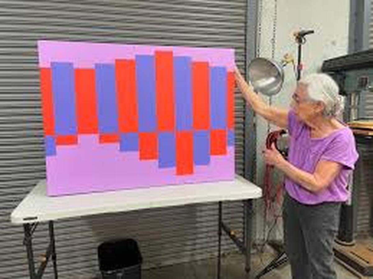 “paper. color. lines”, exposición de Karen Rifas, hasta el 21 de marzo en LnS Gallery.