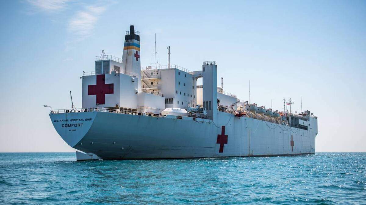 El buque hospital de la Marina de Estados Unidos, Comfort, en una foto del Pentágono del 12 de mayo del 2018.