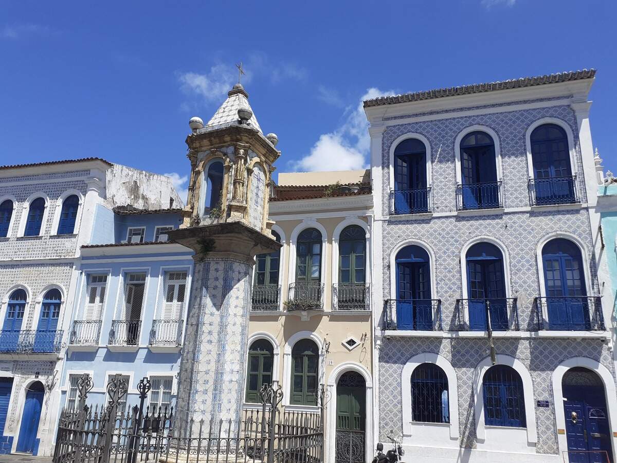 La Cruz de Pascual, epicentro del barrio del Carmo.