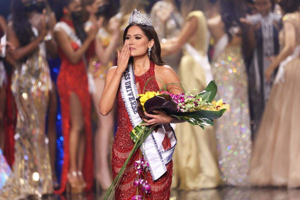 La nueva Miss Universo recibirá la corona de su antecesora, la mexicana Andrea Meza
