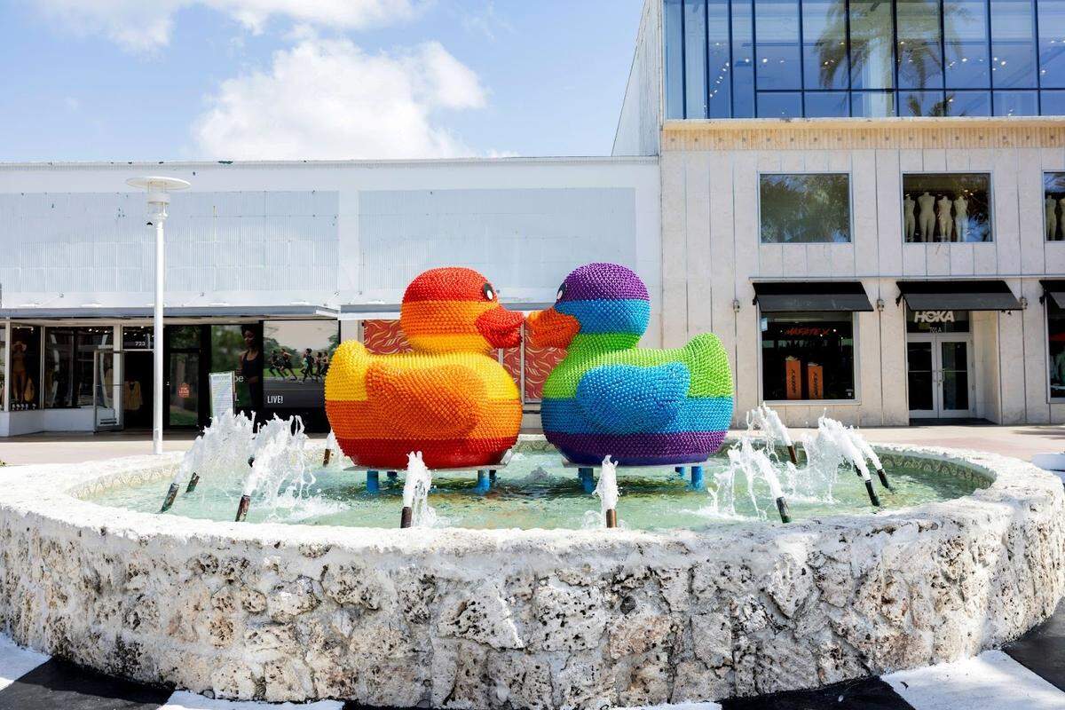 Celebración de Orgullo y Juneteenth en Lincoln Road.