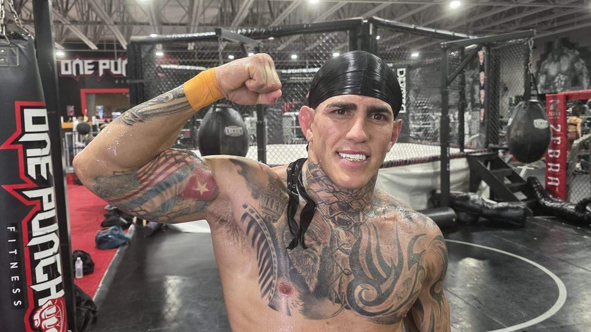 El peleador cubano de bare knuckle Ernesto Suárez habla de su ascenso en BKFC, el debut de su hermano y la confianza absoluta de que su apellido marcará época en el boxeo a mano limpia. 
