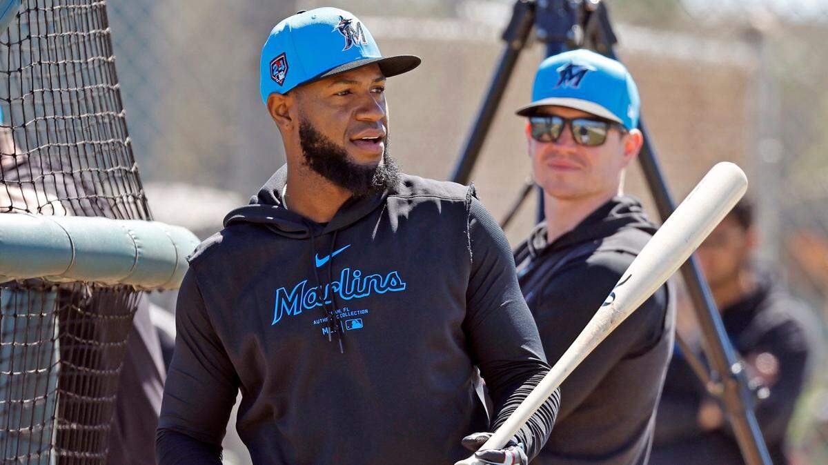 Por primera vez en largo tiempo, Bryan de la Cruz se encuentra en una primavera con la seguridad de que un puesto en los jardines de los Marlins es totalmente suyo.