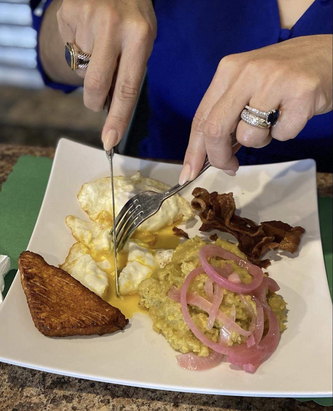 ‘Cuatro golpes’ (four hits), prepared at Limón y Cilantro.