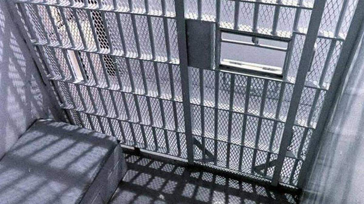 Kentucky lawmakers sent Gov. Andy Beshear a handful of criminal-justice reform bills before their veto break.