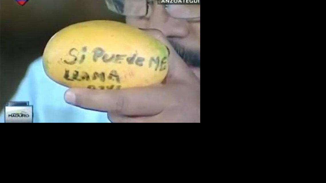 La fruta tropical incluía el número de teléfono de una mujer y el mensaje ‘Si puede me llama’.