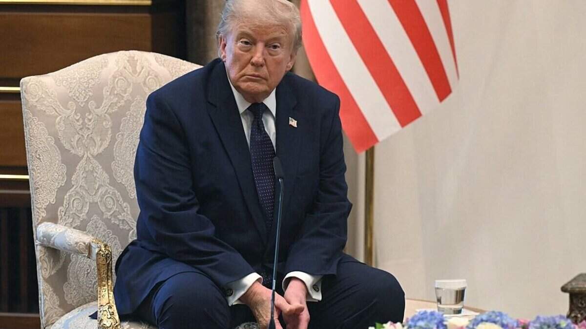 El presidente de Estados Unidos, Donald Trump, mantiene una reunión con el presidente de Turquía, Recep Tayyip Erdogan (fuera de la imagen), en el Complejo Presidencial de Beştepe, en Ankara, el 7 de julio de 2026, durante la cumbre de la OTAN.