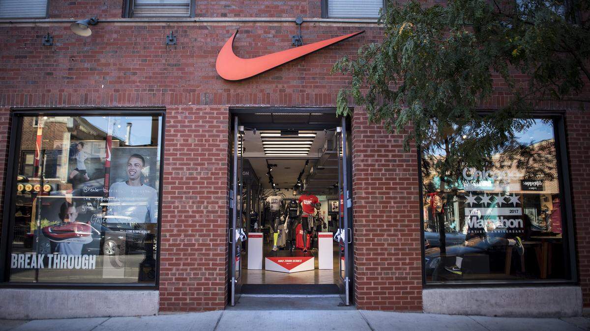Fotografía de archivo de una tienda Nike en Chicago el 24 de septiembre de 2017. (Christopher Dilts / Bloomberg)