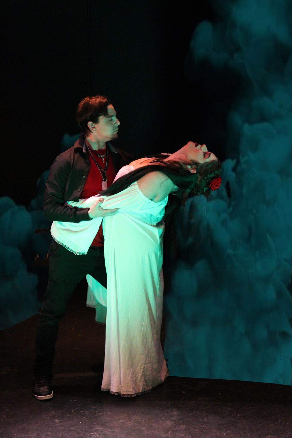 La obra “Burdel El ojo azul” es la principal de este año y se podrá ver el sábado 16 de marzo, a las 8:30 p.m. y el domingo 17, a las 5 p.m., en el Sandrell Rivers Theater.