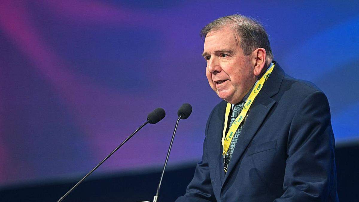 Venezuelan opposition leader Edmundo Gonzalez Urrutia delivers a speech during the European People's Party (EPP) congress in Valencia, on April 30, 2025. (Photo by JOSE JORDAN / AFP) (Photo by JOSE JORDAN/AFP via Getty Images)