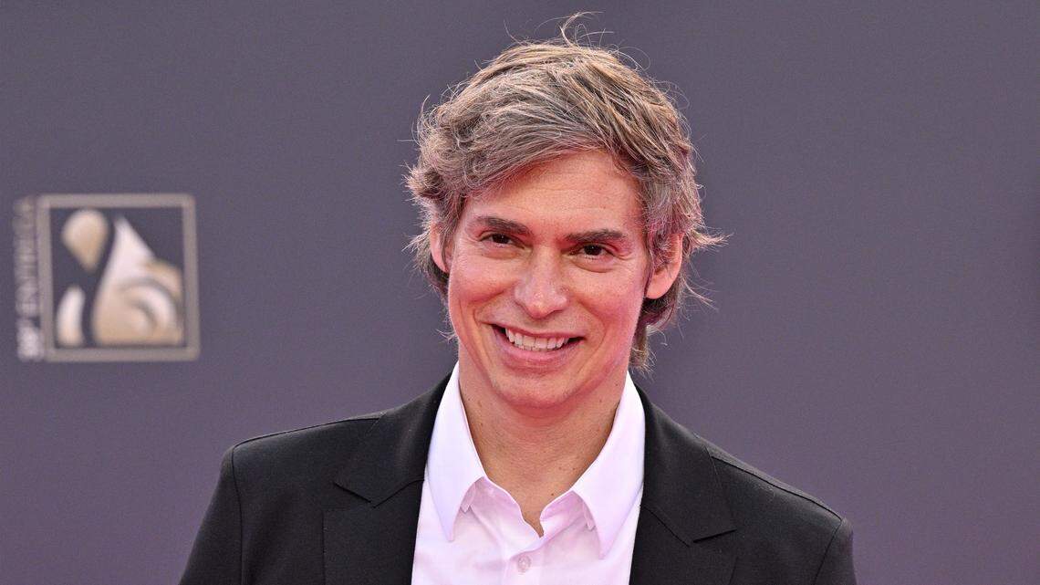 Carlos Baute asiste a la 38ª edición de Premio Lo Nuestro de Univision en el Kaseya Center el 19 de febrero de 2026 en Miami, Florida.