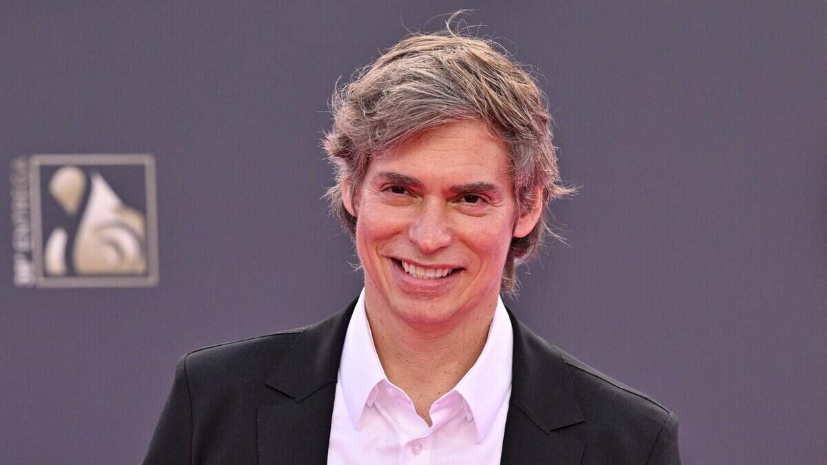 Carlos Baute asiste a la 38ª edición de Premio Lo Nuestro de Univision en el Kaseya Center el 19 de febrero de 2026 en Miami, Florida.
