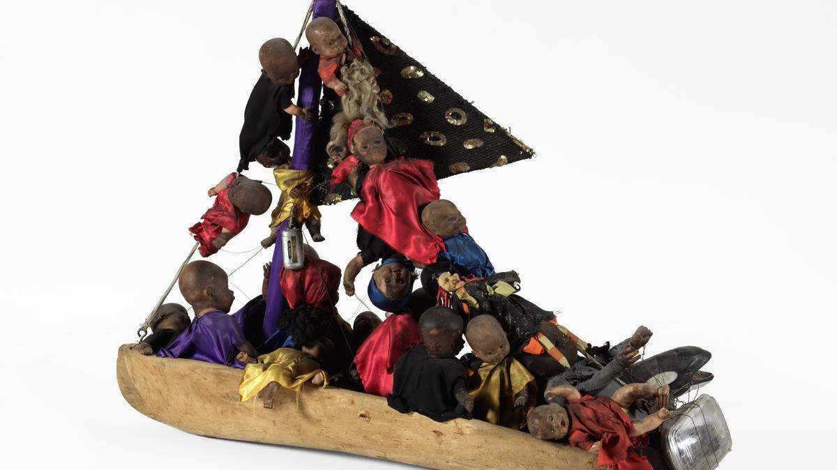 'Sen Jak', 2009, de Dubréus Lhérisson, medio mixto, 44 x 13 x 8 pulgadas.