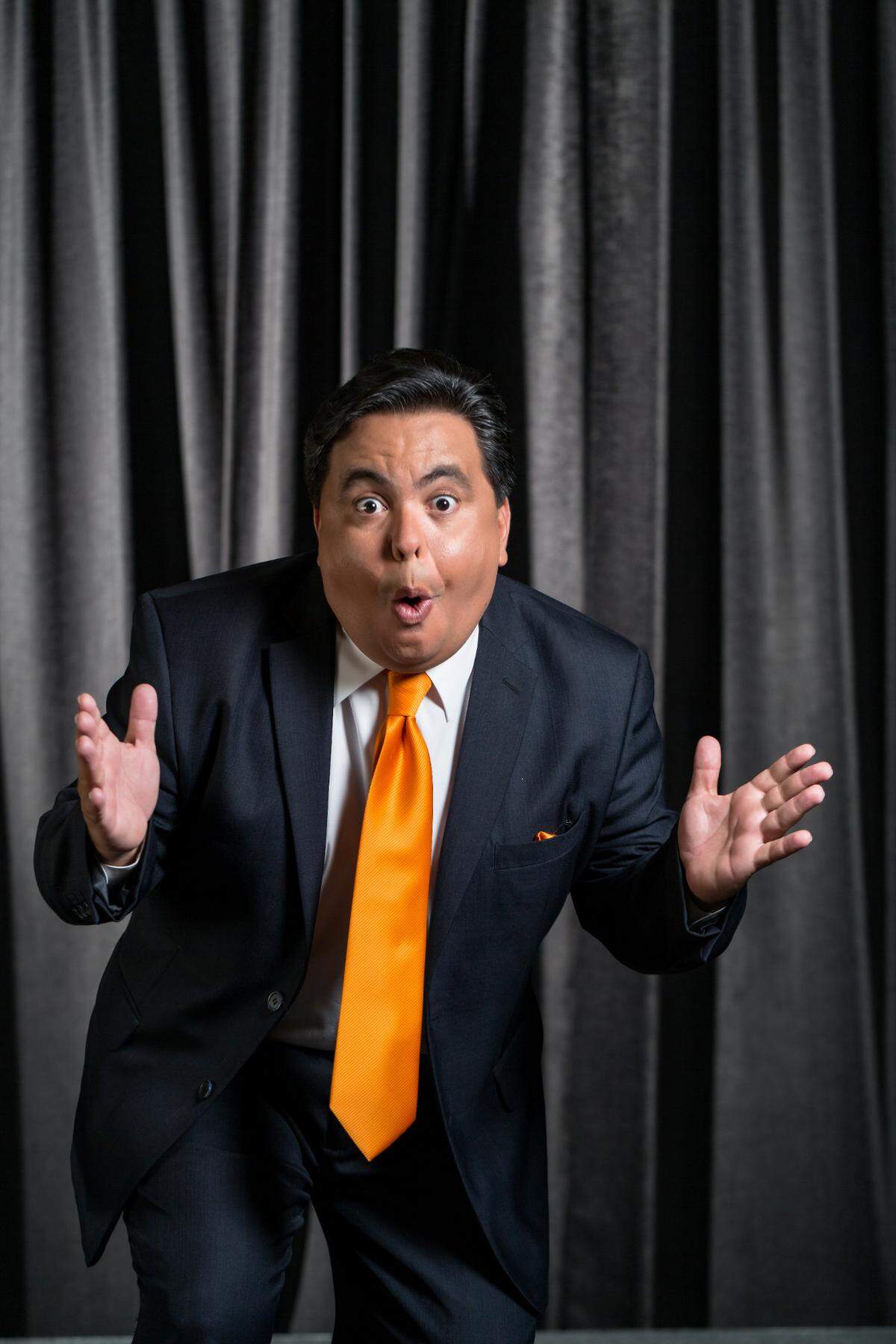 El comediante y presentador José Carlos Córdoba, más conocido como Carlucho, cumplió este 20 de mayo dos años con la empresa UniVista TV, la misma que fundó junto a la compañía aseguradora UniVista Insurance.