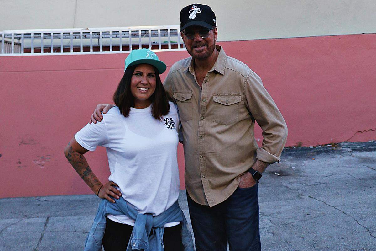 Willy Chirino con la artista Alexandra Seda.