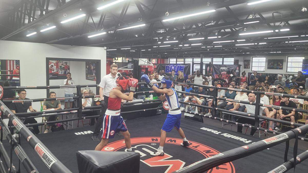 El Muhammad Ali Boxing Center vivió este sábado otra jornada inolvidable con una nueva edición de su serie de carteleras amateur, que ya se han convertido en tradición el último sábado de cada mes. 