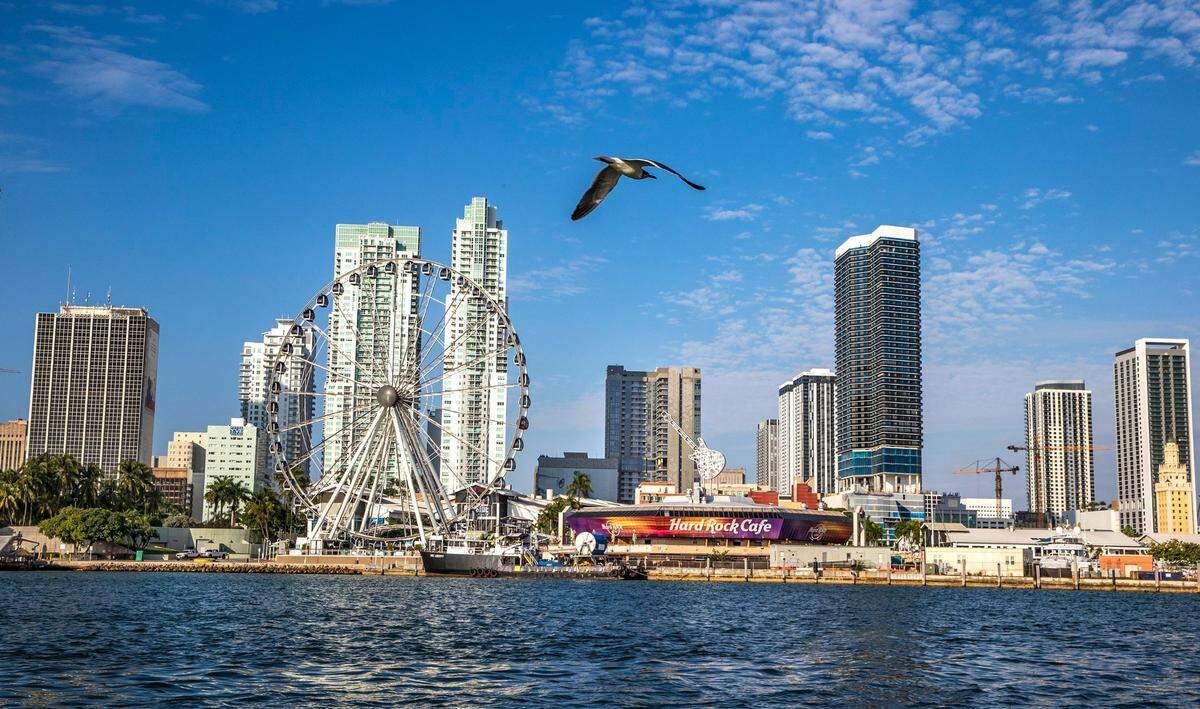 The downtown Miami skyline, including Bayside Market Place, on January 26, 2022.