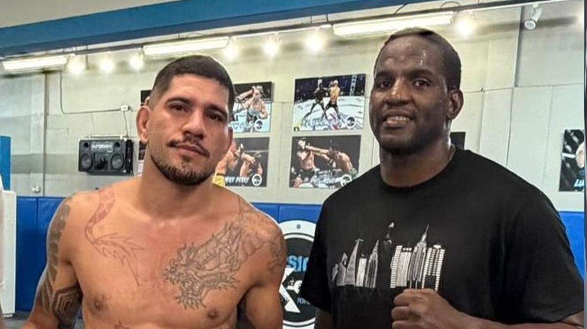 Un entrenamiento de fuego en Florida deja ver la ambición del campeón de la UFC Alex Pereira (izq.) y el renacer de un olímpico cubano como Robelis Despaigne rumbo a un título mundial.