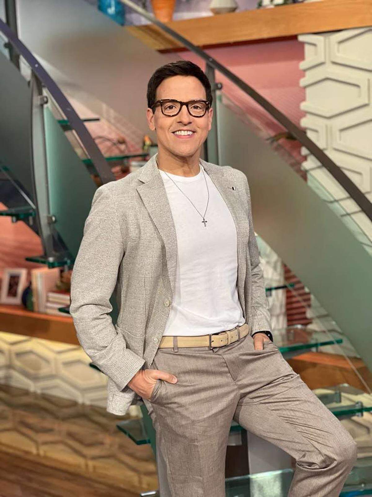  Raúl González, uno de los rostros más conocidos del mundo del espectáculo en Miami, será el presentador. 